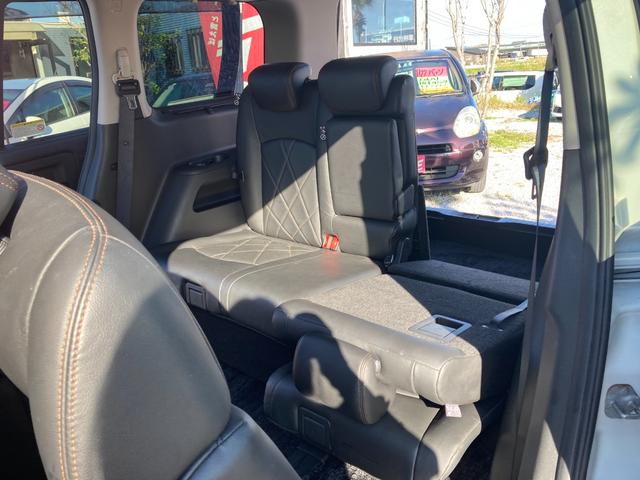 【左後部座席のみ倒したところ】欲しい車があるけど、なかなか見つからない時もご連絡ください☆当店は全国のオークションに対応してます！ご予算に応じたお車を見つけ出します！