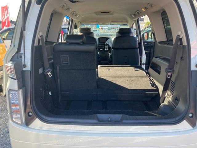 ライト、ライト周りもきれいに磨いて納車致します♪外装の磨き、内装の清掃でご契約時に気になる点は、どんな細かな点でも結構です。お気軽にお申し付けくださいませ。１つ１つ対応させていただきます。