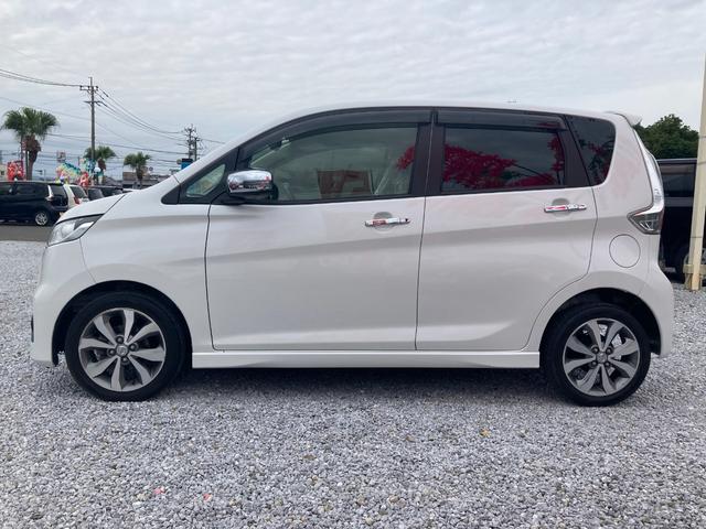 デイズ ハイウェイスター　Ｇターボ　ターボ・ＥＴＣ・全周囲カメラ・スマートキー・オートエアコン・ハンズフリー・オートライト・フォグランプ・横すべり防止装置・電動格納ミラー・ＳＤ・ＣＤ・ＡＭ・ＦＭ・ＡＵＸ・ＵＳＢ・ミラー型カメラ（15枚目）