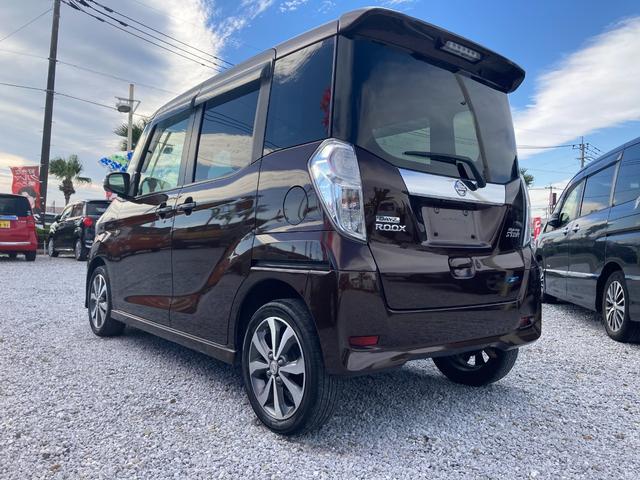 デイズルークス ハイウェイスター　Ｘ　Ｇパッケージ　両側電動スライドドア　衝突被害軽減システム　全周囲カメラ　ＥＴＣ　ナビ　ＴＶ　ＣＤ／ＤＶＤ　ＡＭ／ＦＭ　ＳＤカード　ＨＤＭＩ　キーレス　ステリモ　エアバッグ　アイドリングストップ　横滑り防止スイッチ（13枚目）