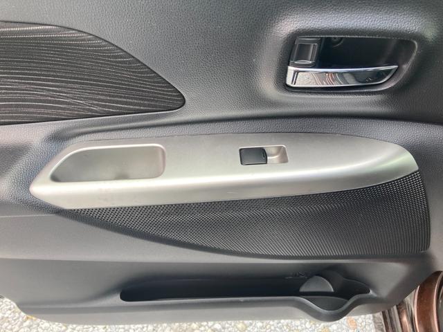 デイズルークス ハイウェイスター　Ｘ　Ｇパッケージ　両側電動スライドドア　衝突被害軽減システム　全周囲カメラ　ＥＴＣ　ナビ　ＴＶ　ＣＤ／ＤＶＤ　ＡＭ／ＦＭ　ＳＤカード　ＨＤＭＩ　キーレス　ステリモ　エアバッグ　アイドリングストップ　横滑り防止スイッチ（63枚目）