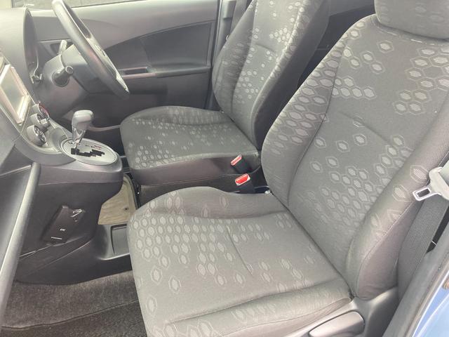 ラクティス Ｘ　ＥＴＣ装備車両・レベライザー・電動格納ミラー・ＨＤＤナビ・ＣＤ・ＤＶＤ・ＳＤ・ＡＭ・ＦＭ・検Ｒ８年２月付き・１６インチホイール・キーエントリー（4枚目）