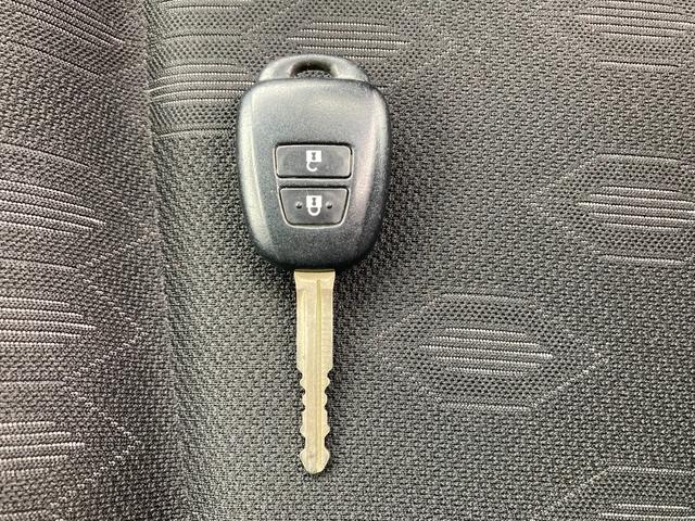 ラクティス Ｘ　ＥＴＣ装備車両・レベライザー・電動格納ミラー・ＨＤＤナビ・ＣＤ・ＤＶＤ・ＳＤ・ＡＭ・ＦＭ・検Ｒ８年２月付き・１６インチホイール・キーエントリー（78枚目）