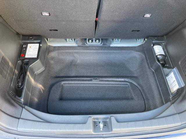 Ｎ－ＯＮＥ プレミアム　Ｂカメラ・ＵＳＢ・スマートキー・電動格納ミラー・ＥＴＣ・クルーズコントロール・Ｐスタート・横すべり防止装置・オートライト・フォグ・オートエアコン・ＣＤ・ＤＶＤ・ＡＭ・ＦＭ・Ｂｌｕｅｔｏｏｔｈ（77枚目）