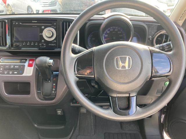 Ｎ－ＯＮＥ プレミアム　横滑り防止スイッチ　ＥＣＯＮ　ＥＴＣ　ベンチシート　フルフラット　Ｐスタート　キーレス　エアバッグ　フォグランプ　電動格納ミラー　オートライト　ホンダ純正オーディオ　ＣＤ　ＡＵＸ　ＵＳＢ（3枚目）