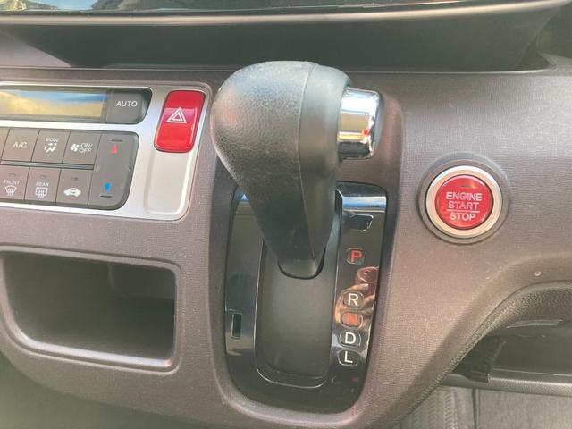 Ｎ－ＯＮＥ プレミアム　横滑り防止スイッチ　ＥＣＯＮ　ＥＴＣ　ベンチシート　フルフラット　Ｐスタート　キーレス　エアバッグ　フォグランプ　電動格納ミラー　オートライト　ホンダ純正オーディオ　ＣＤ　ＡＵＸ　ＵＳＢ（7枚目）