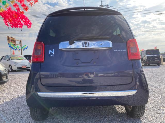 Ｎ－ＯＮＥ プレミアム　横滑り防止スイッチ　ＥＣＯＮ　ＥＴＣ　ベンチシート　フルフラット　Ｐスタート　キーレス　エアバッグ　フォグランプ　電動格納ミラー　オートライト　ホンダ純正オーディオ　ＣＤ　ＡＵＸ　ＵＳＢ（11枚目）