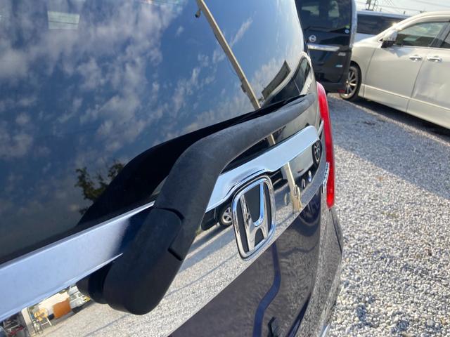 Ｎ－ＯＮＥ プレミアム　横滑り防止スイッチ　ＥＣＯＮ　ＥＴＣ　ベンチシート　フルフラット　Ｐスタート　キーレス　エアバッグ　フォグランプ　電動格納ミラー　オートライト　ホンダ純正オーディオ　ＣＤ　ＡＵＸ　ＵＳＢ（30枚目）