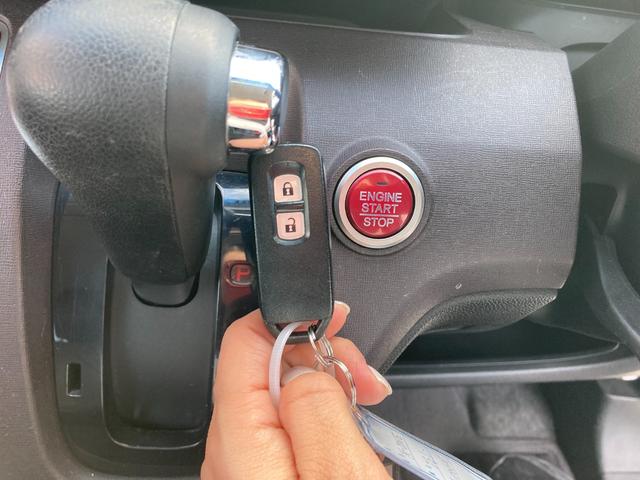 Ｎ－ＯＮＥ プレミアム　横滑り防止スイッチ　ＥＣＯＮ　ＥＴＣ　ベンチシート　フルフラット　Ｐスタート　キーレス　エアバッグ　フォグランプ　電動格納ミラー　オートライト　ホンダ純正オーディオ　ＣＤ　ＡＵＸ　ＵＳＢ（52枚目）