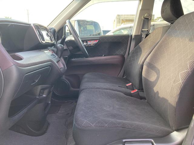 Ｎ－ＯＮＥ プレミアム　横滑り防止スイッチ　ＥＣＯＮ　ＥＴＣ　ベンチシート　フルフラット　Ｐスタート　キーレス　エアバッグ　フォグランプ　電動格納ミラー　オートライト　ホンダ純正オーディオ　ＣＤ　ＡＵＸ　ＵＳＢ（62枚目）