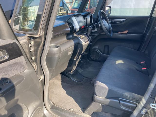 N-BOXカスタム G ターボSSパッケージ バックカメラ・両側電動スライドドア・プッシュスタート・キーレス・ETC装備車両・電動格納ミラー・Aライト・フォグランプ・オートエアコン・AM・FM・クルーズコントロール・CD・DVD・フルセグ・ターボ(62枚目)