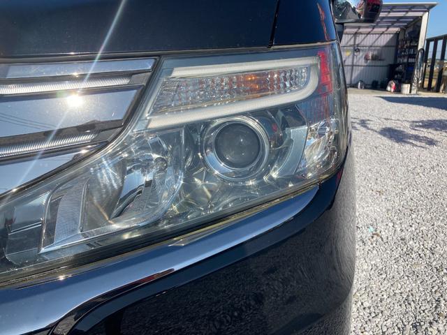 ステップワゴンスパーダ Ｚ　クールスピリット　両側パワースライドドア・ＥＴＣ・クルーズコントロール・パドルシフト・バックカメラ・オートエアコン・フォグランプ・オートライト・ＵＳＢ接続・電動格納ミラー・ＨＤＤナビ・ＡＭ・ＦＭ・ＤＶＤ・横すべり防止（29枚目）