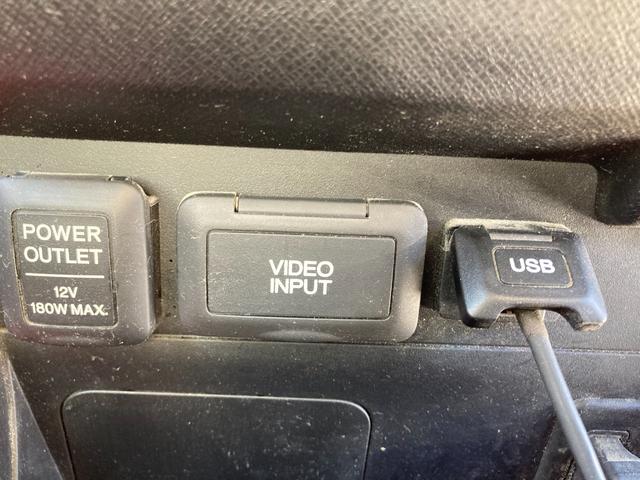 ステップワゴンスパーダ Ｚ　クールスピリット　両側パワースライドドア・ＥＴＣ・クルーズコントロール・パドルシフト・バックカメラ・オートエアコン・フォグランプ・オートライト・ＵＳＢ接続・電動格納ミラー・ＨＤＤナビ・ＡＭ・ＦＭ・ＤＶＤ・横すべり防止（55枚目）