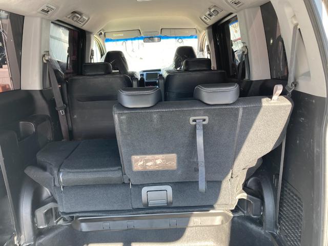 ステップワゴンスパーダ Ｚ　クールスピリット　両側パワースライドドア・ＥＴＣ・クルーズコントロール・パドルシフト・バックカメラ・オートエアコン・フォグランプ・オートライト・ＵＳＢ接続・電動格納ミラー・ＨＤＤナビ・ＡＭ・ＦＭ・ＤＶＤ・横すべり防止（73枚目）