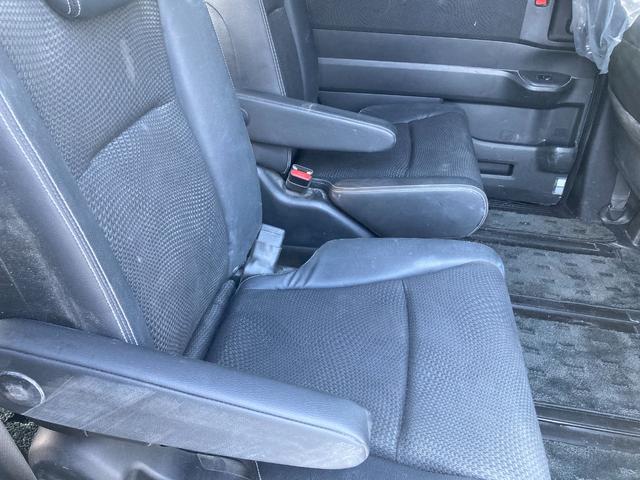 ステップワゴンスパーダ Ｚ　クールスピリット　両側パワースライドドア・ＥＴＣ・クルーズコントロール・パドルシフト・バックカメラ・オートエアコン・フォグランプ・オートライト・ＵＳＢ接続・電動格納ミラー・ＨＤＤナビ・ＡＭ・ＦＭ・ＤＶＤ・横すべり防止（78枚目）