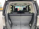 シートのアレンジ次第では広大なスペースを作り出すことが可能で、大きな荷物も収納可能に♪ベビーカー、車いす等も収納できます。納車時は保証（別途）販売しておりますので安心してお乗りいただけます♪