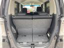 【ラゲッジスペース】普段のお買い物や通勤、送迎等に十分な荷室スペースを確保しております。セカンドシートを倒すと、大きな荷物の積載も可能です♪