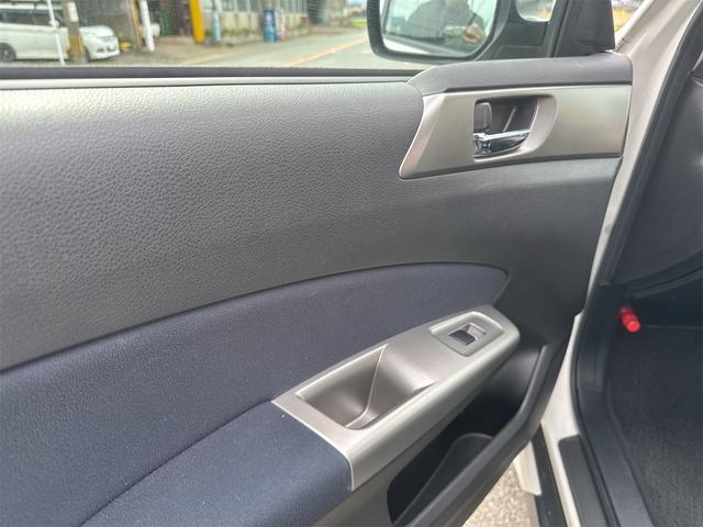 お車の知識がなくても大丈夫です！皆様のご来店をスタッフ一同、心よりお待ちしております。