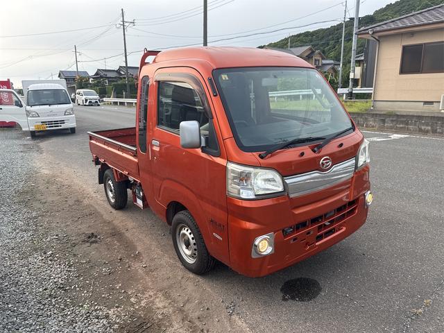 ハイゼットトラック ジャンボ　４ＷＤ　軽トラック　ＭＴ　ナビ　ＴＶ　キーレスエントリー　エアコン　パワーウィンドウ　運転席エアバッグ　助手席エアバッグ　ミュージックプレイヤー接続可　ＬＥＤヘッドランプ（13枚目）