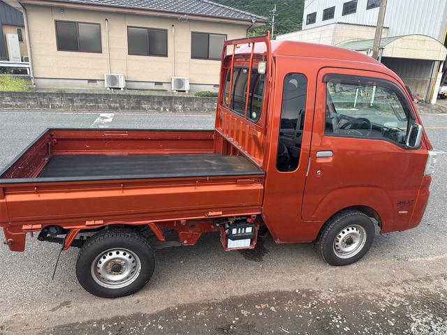 ハイゼットトラック ジャンボ　４ＷＤ　軽トラック　ＭＴ　ナビ　ＴＶ　キーレスエントリー　エアコン　パワーウィンドウ　運転席エアバッグ　助手席エアバッグ　ミュージックプレイヤー接続可　ＬＥＤヘッドランプ（14枚目）