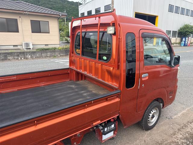 ハイゼットトラック ジャンボ　４ＷＤ　軽トラック　ＭＴ　ナビ　ＴＶ　キーレスエントリー　エアコン　パワーウィンドウ　運転席エアバッグ　助手席エアバッグ　ミュージックプレイヤー接続可　ＬＥＤヘッドランプ（21枚目）