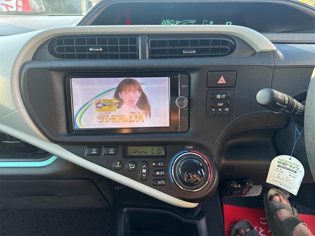 アクア Ｓ　ＥＴＣ　バックカメラ　ナビ　ＴＶ　キーレスエントリー　アイドリングストップ　電動格納ミラー　ＣＶＴ　衝突安全ボディ　ＡＢＳ　ＥＳＣ　ＣＤ　ＤＶＤ再生　ＵＳＢ　Ｂｌｕｅｔｏｏｔｈ　エアコン（29枚目）