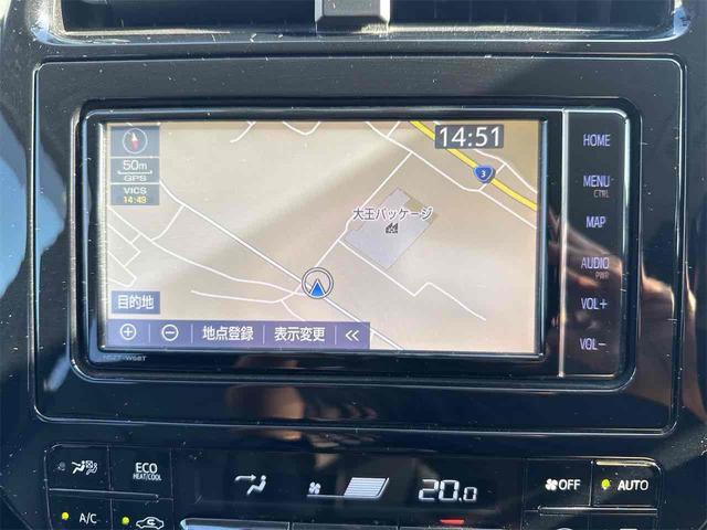 プリウス Ｓツーリングセレクション　ドライブレコーダー　ＥＴＣ　バックカメラ　ナビ　ＴＶ　アルミホイール　ＬＥＤヘッドランプ　ＣＶＴ　シートヒーター　スマートキー　電動格納ミラー　盗難防止システム　ＣＤ　Ｂｌｕｅｔｏｏｔｈ（3枚目）