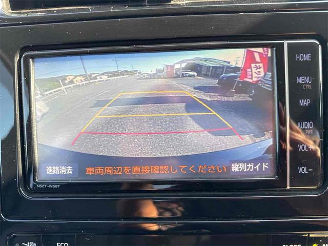 プリウス Ｓツーリングセレクション　ドライブレコーダー　ＥＴＣ　バックカメラ　ナビ　ＴＶ　アルミホイール　ＬＥＤヘッドランプ　ＣＶＴ　シートヒーター　スマートキー　電動格納ミラー　盗難防止システム　ＣＤ　Ｂｌｕｅｔｏｏｔｈ（4枚目）