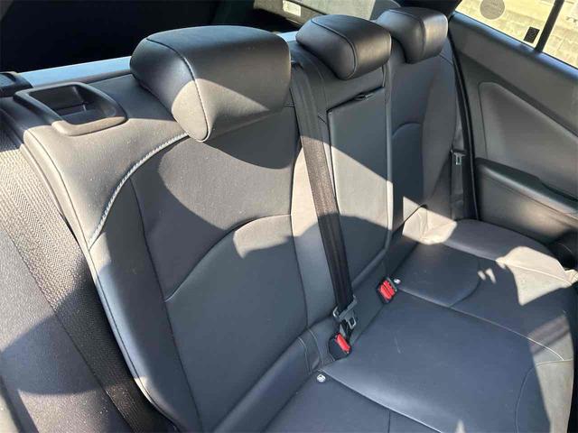 プリウス Ｓツーリングセレクション　ドライブレコーダー　ＥＴＣ　バックカメラ　ナビ　ＴＶ　アルミホイール　ＬＥＤヘッドランプ　ＣＶＴ　シートヒーター　スマートキー　電動格納ミラー　盗難防止システム　ＣＤ　Ｂｌｕｅｔｏｏｔｈ（35枚目）