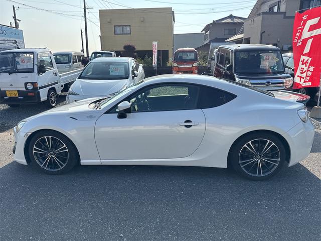 ８６ ＧＴ　ドライブレコーダー　バックカメラ　ナビ　ＴＶ　ＡＴ　オートライト　ＨＩＤ　ＬＥＤヘッドランプ　スマートキー　電動格納ミラー　アルミホイール　盗難防止システム　衝突安全ボディ　ＡＢＳ　ＥＳＣ（18枚目）