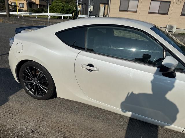 ８６ ＧＴ　ドライブレコーダー　バックカメラ　ナビ　ＴＶ　ＡＴ　オートライト　ＨＩＤ　ＬＥＤヘッドランプ　スマートキー　電動格納ミラー　アルミホイール　盗難防止システム　衝突安全ボディ　ＡＢＳ　ＥＳＣ（25枚目）
