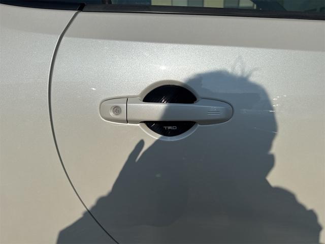 ８６ ＧＴ　ドライブレコーダー　バックカメラ　ナビ　ＴＶ　ＡＴ　オートライト　ＨＩＤ　ＬＥＤヘッドランプ　スマートキー　電動格納ミラー　アルミホイール　盗難防止システム　衝突安全ボディ　ＡＢＳ　ＥＳＣ（26枚目）