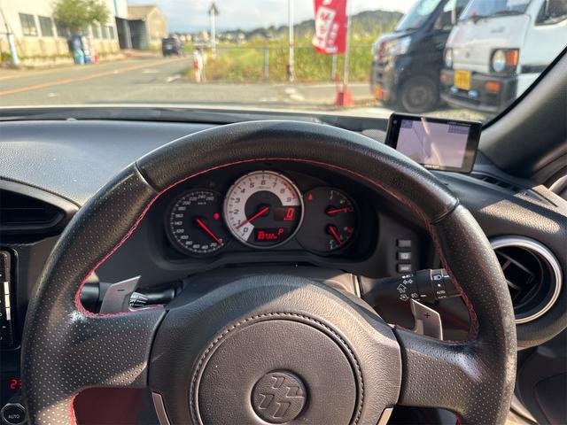 ８６ ＧＴ　ドライブレコーダー　バックカメラ　ナビ　ＴＶ　ＡＴ　オートライト　ＨＩＤ　ＬＥＤヘッドランプ　スマートキー　電動格納ミラー　アルミホイール　盗難防止システム　衝突安全ボディ　ＡＢＳ　ＥＳＣ（42枚目）