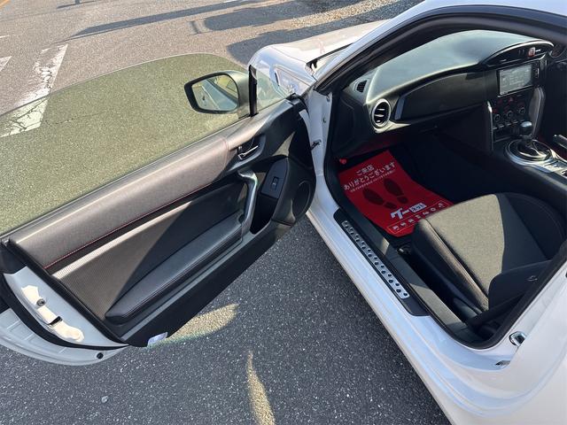 ８６ ＧＴ　ドライブレコーダー　バックカメラ　ナビ　ＴＶ　ＡＴ　オートライト　ＨＩＤ　ＬＥＤヘッドランプ　スマートキー　電動格納ミラー　アルミホイール　盗難防止システム　衝突安全ボディ　ＡＢＳ　ＥＳＣ（51枚目）