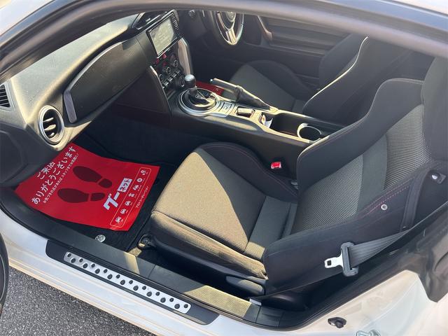 ８６ ＧＴ　ドライブレコーダー　バックカメラ　ナビ　ＴＶ　ＡＴ　オートライト　ＨＩＤ　ＬＥＤヘッドランプ　スマートキー　電動格納ミラー　アルミホイール　盗難防止システム　衝突安全ボディ　ＡＢＳ　ＥＳＣ（53枚目）