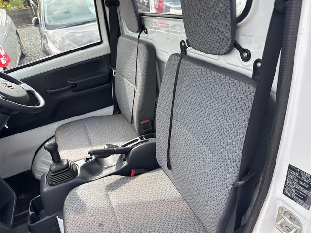 NT100クリッパートラック  DX農繁仕様 4WD デフロック MT エアコン 運転席エアバッグ 助手席エアバッグ(8枚目)