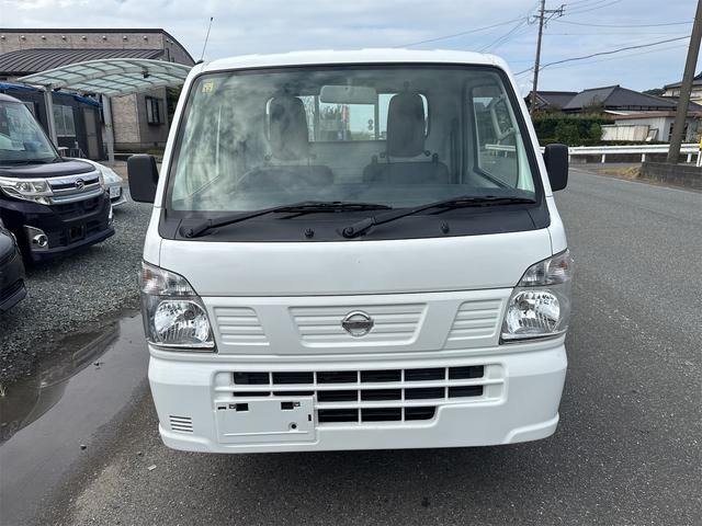 NT100クリッパートラック  DX農繁仕様 4WD デフロック MT エアコン 運転席エアバッグ 助手席エアバッグ(12枚目)