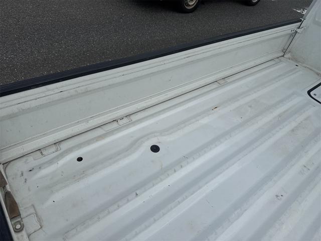 NT100クリッパートラック  DX農繁仕様 4WD デフロック MT エアコン 運転席エアバッグ 助手席エアバッグ(22枚目)