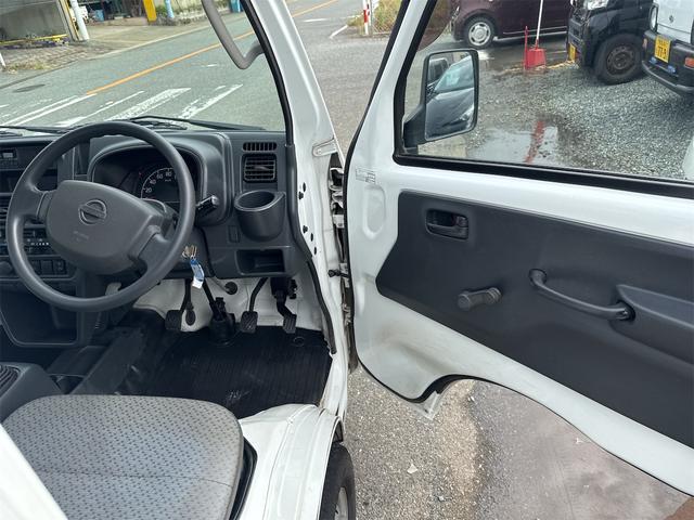 NT100クリッパートラック  DX農繁仕様 4WD デフロック MT エアコン 運転席エアバッグ 助手席エアバッグ(29枚目)