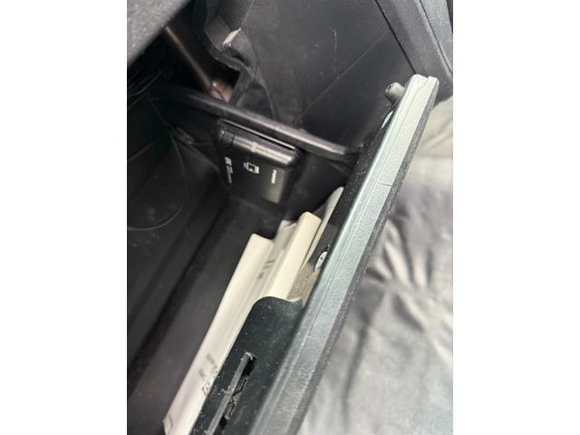 今では必需品のＥＴＣも付いております。高速道路での出入りもスムーズ。渋滞緩和にもなりエコにも繋がります。