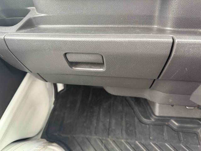 アクティトラック 　ＭＴ　エアコン　パワーステアリング　運転席エアバッグ（25枚目）