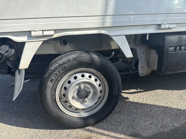 キャリイトラック ＫＣ　【先行初売り】４ＷＤ　ＭＴ　エアコン　運転席エアバッグ（17枚目）