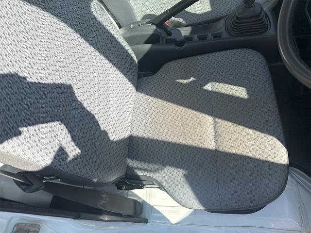 キャリイトラック ＫＣ　【先行初売り】４ＷＤ　ＭＴ　エアコン　運転席エアバッグ（20枚目）