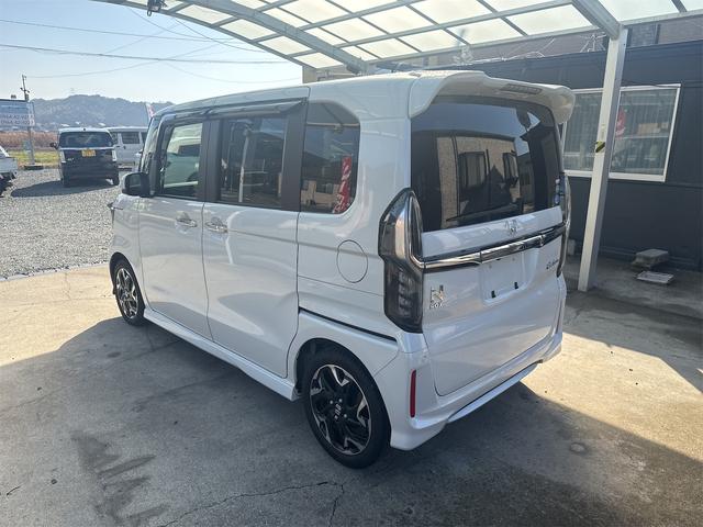 Ｎ－ＢＯＸカスタム Ｇ・Ｌターボホンダセンシング　ドライブレコーダー　ＥＴＣ　バックカメラ　両側電動スライドドア　ナビ　ＴＶ　オートクルーズコントロール　レーンアシスト　衝突被害軽減システム　オートライト　ＬＥＤヘッドランプ　スマートキー（18枚目）