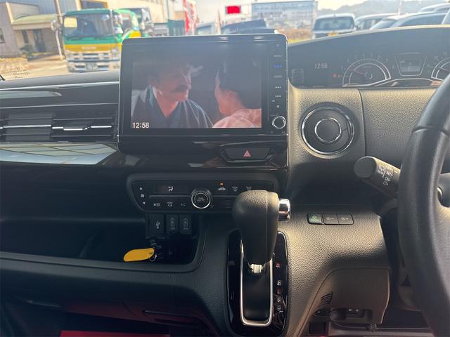 Ｎ－ＢＯＸカスタム Ｇ・Ｌターボホンダセンシング　ドライブレコーダー　ＥＴＣ　バックカメラ　両側電動スライドドア　ナビ　ＴＶ　オートクルーズコントロール　レーンアシスト　衝突被害軽減システム　オートライト　ＬＥＤヘッドランプ　スマートキー（21枚目）