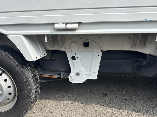 キャリイトラック ＫＣエアコン・パワステ　４ＷＤ　ＭＴ　エアコン　パワーステアリング（16枚目）