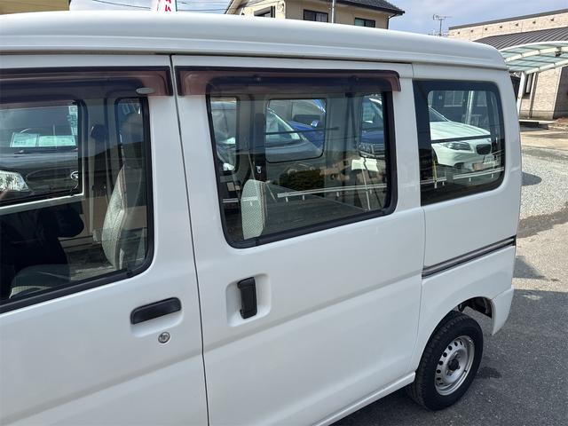 ハイゼットカーゴ スペシャル　ＡＴ　ＥＴＣ　両側スライドドア　エアコン　パワーステアリング　運転席エアバッグ　助手席エアバッグ（6枚目）
