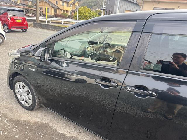 シエンタ ハイブリッドG ドライブレコーダー バックカメラ ナビ TV レーンアシスト 衝突被害軽減システム 両側電動スライドドア オートマチックハイビーム オートライト スマートキー 電動格納ミラー 3列シート CVT(22枚目)