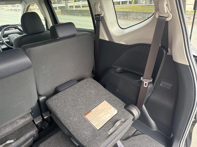 シエンタ ハイブリッドG ドライブレコーダー バックカメラ ナビ TV レーンアシスト 衝突被害軽減システム 両側電動スライドドア オートマチックハイビーム オートライト スマートキー 電動格納ミラー 3列シート CVT(43枚目)