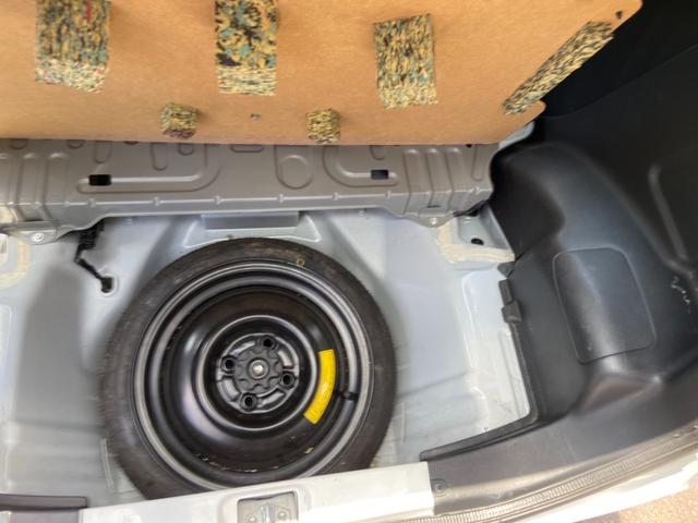 ミラ ＴＸ　走行距離６０，８４５Ｋｍ　フル装備　パワーウインドウ　キーレス　ＡＭＦＭラジオ　インパネオートマ車　ヘッドライトレベライザー　修復歴無し（19枚目）